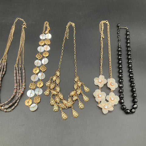 Mixed Fashion Necklace Lot 8 Pieces Gold Silver Tone Beaded Rhinestone