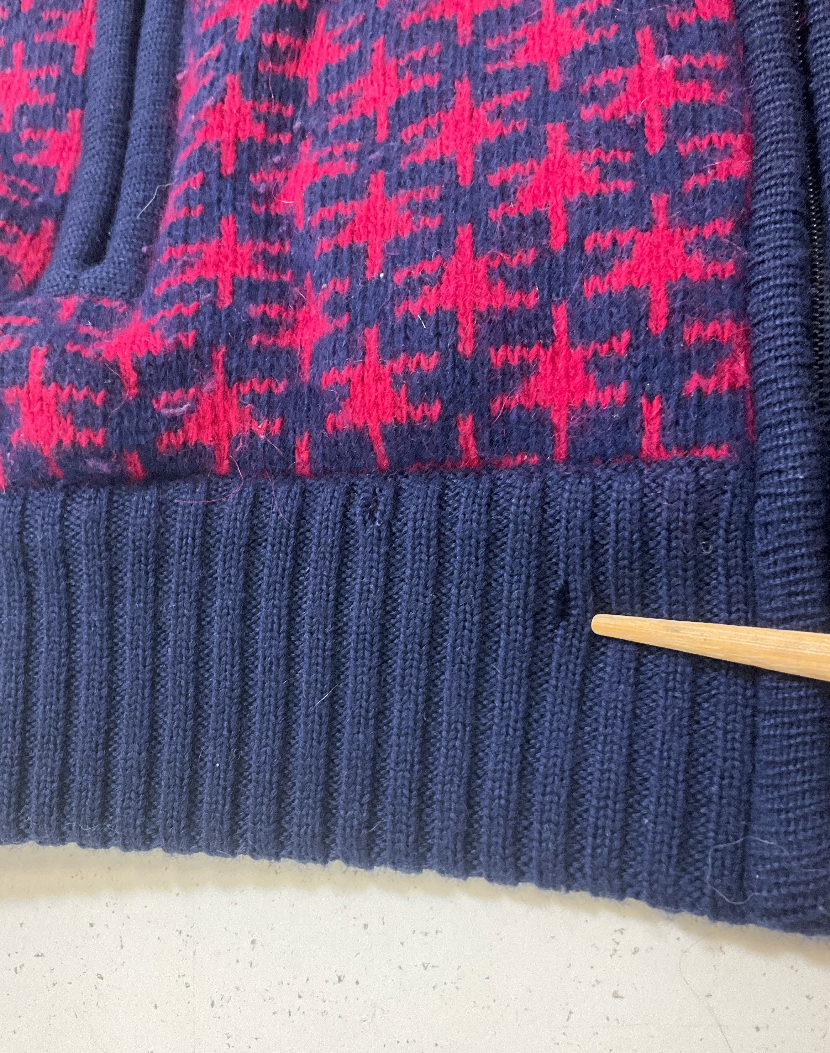 LeRoy Knitwear Women's Navy & Red Star Wool Blend Sweater Jacket Size S Vintage