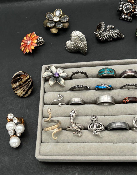 Fashion Jewelry Ring Lot of 40 Statement Animal Snake Band Rhinestone Boho Style
