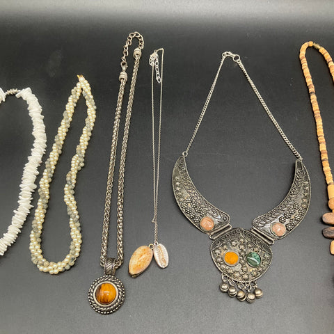 Mixed Costume Fashion Jewelry Necklace Lot 10pc Wood Shell Faux Pearl Bib Style