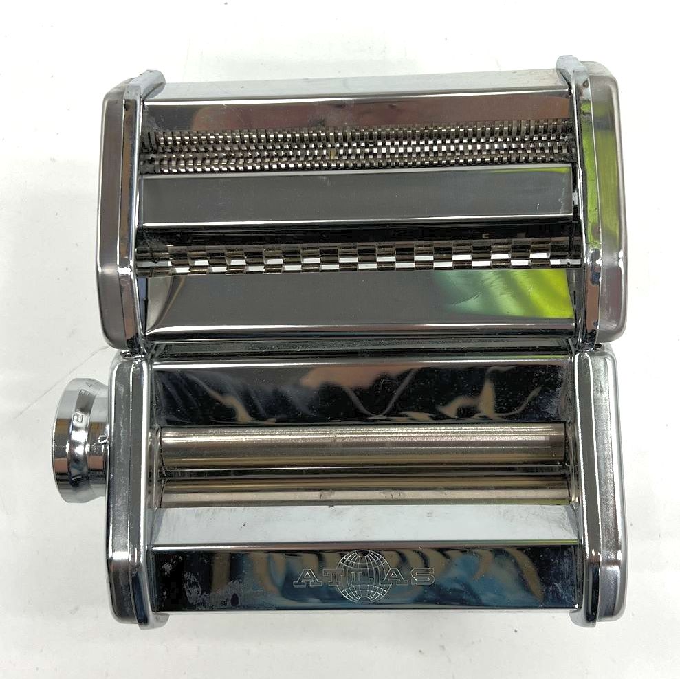 Atlas 150 Deluxe Pasta Maker Machine Roller Cutter Made in Italy Chrome