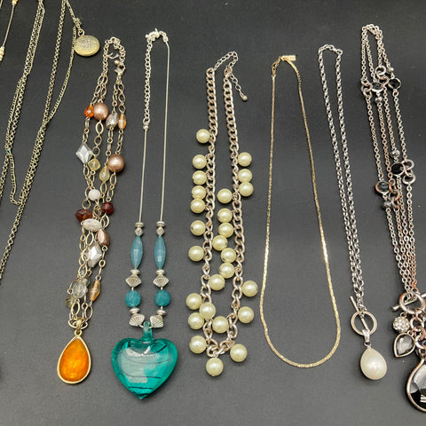 Fashion Necklace Costume Jewelry Lot of 11 Faux Pearl Pendant Gold Silver Tone