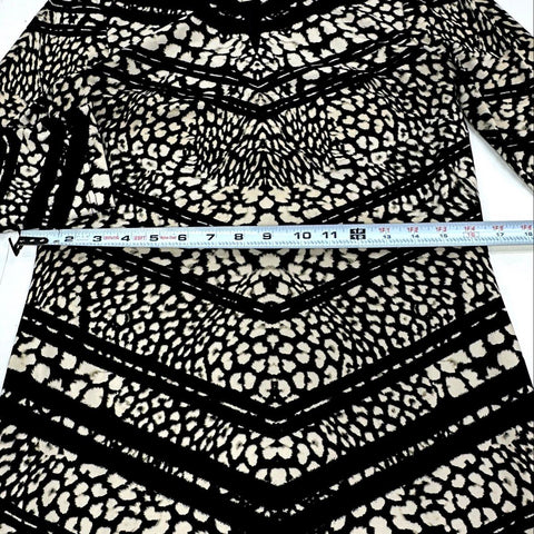 Tahari Arthur S. Levine Women's Black White Animal Print Chevron Dress Sz 2