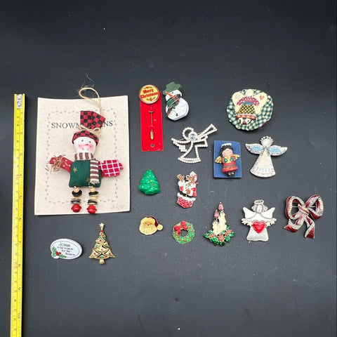 Vintage Holiday Christmas Costume Jewelry Lot 17pc Angels Santas Snowmen Trees