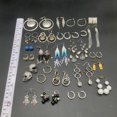 Vintage Modern Earring Jewelry Lot 23 Pairs Hoops Dangles Beaded Rhinestone