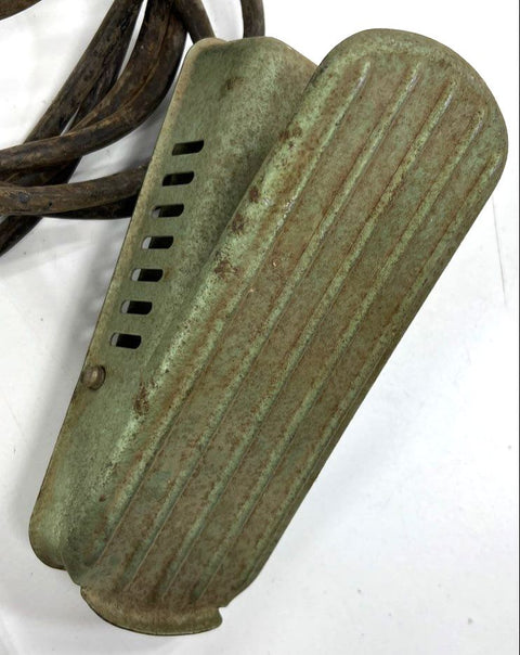 Vintage EMESCO No. 6 Foot Pedal Control Sewing Machine Green Made in Germany