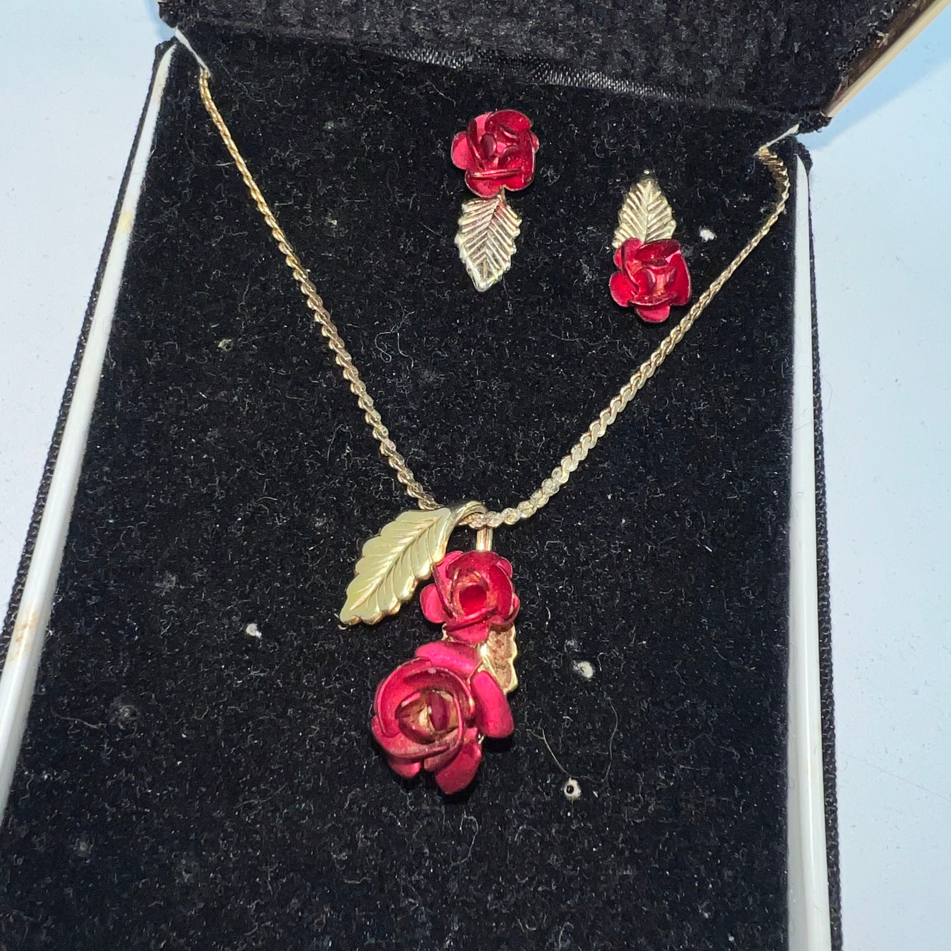 Costume Jewelry Set Necklace & Earrings Gold Tone Red Roses