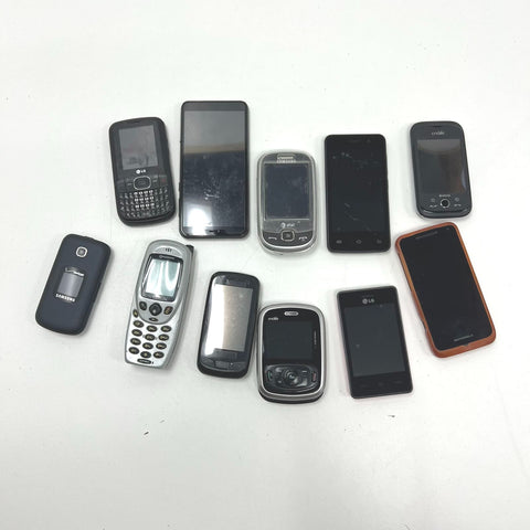 Samsung LG Motorola Vintage Y2K Cell Phone Smartphone Feature Phone Lot of 11