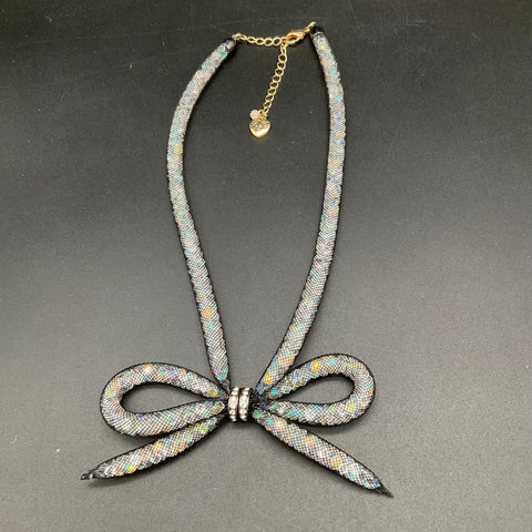 Betsey Johnson Mesh Bow Necklace Iridescent Glitter Rhinestone Gold Tone Heart