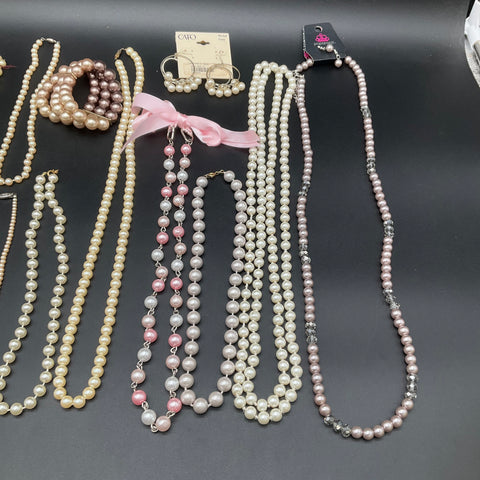 Faux Pearl Costume Jewelry Lot Paparazzi Cato Vintage to Modern Necklaces 14pc