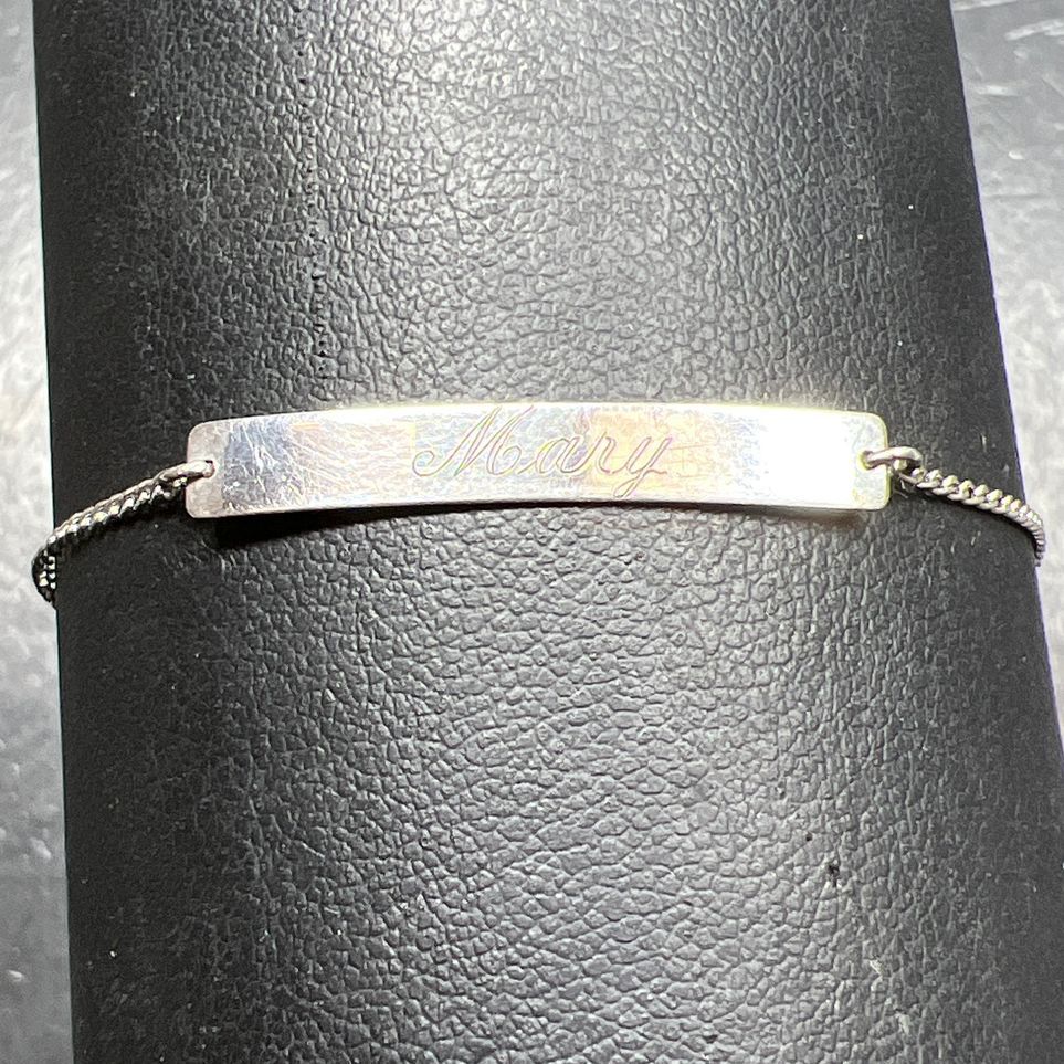 925 Sterling Silver Mary Engraved Bracelet 1.35g