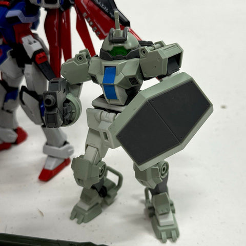 Gundam Action Figure Lot Mixed Mobile Suits 4 Figures Accessories Parts