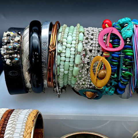 Mixed Costume Jewelry Lot 40+ pc Bangles Cuffs Beaded Rhinestone Vintage Modern
