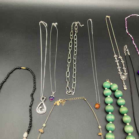 Fashion Jewelry Lot 13 Necklaces Beaded Chain Pendants Boho Eclectic Mix