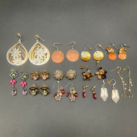Vintage & Modern Earring Jewelry Lot 12 Pairs Mixed Styles Shell Rhinestones
