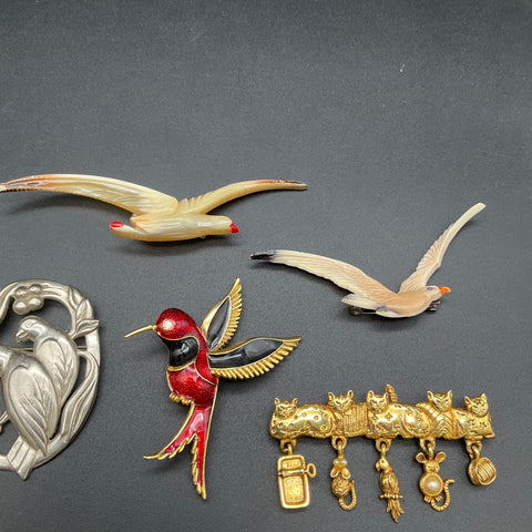 Vintage to Modern Animal Costume Jewelry Lot 15pc Birds Butterflies Cats Pig