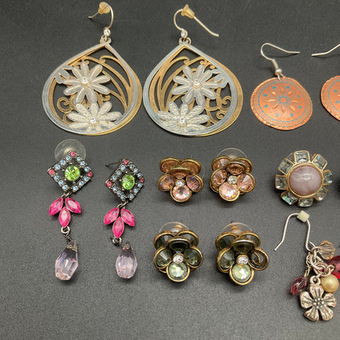 Vintage & Modern Earring Jewelry Lot 12 Pairs Mixed Styles Shell Rhinestones