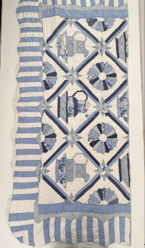 Arch Quilts Vintage Blue White Teapot Fan Pattern Quilt Scalloped Edge