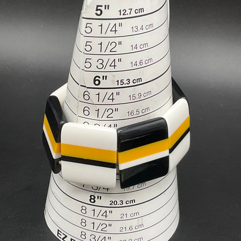 Vintage Modernist Chunky Resin Stretch Bracelet Black White Yellow Geometric