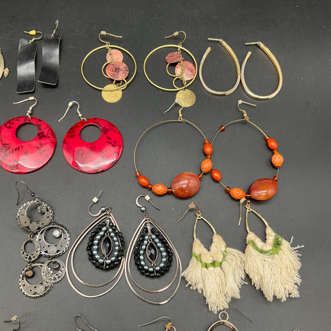 Fashion Costume Jewelry Earring Lot 17 Pairs Statement Boho Hoops Dangles