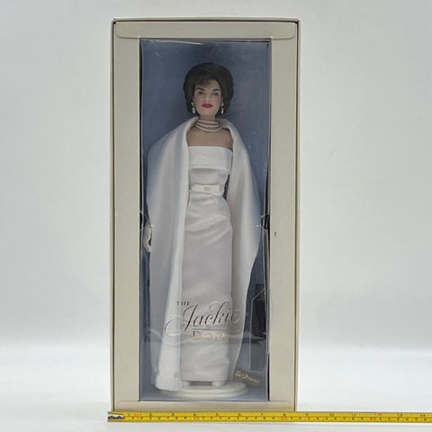 The Jackie Doll Jacqueline Kennedy Onassis Collector Doll 16 Inch In Box