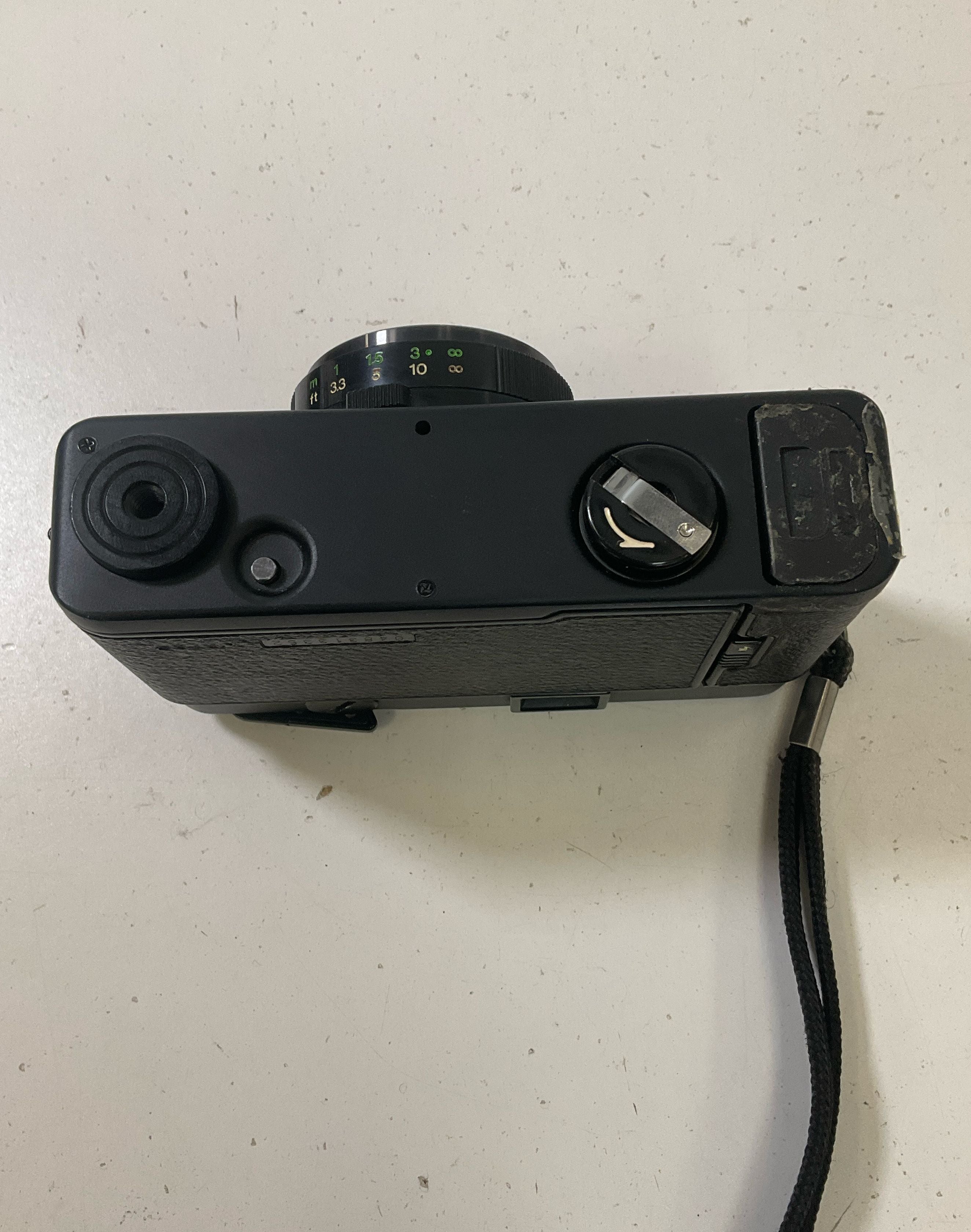 Vivitar 35EF Rangefinder Point & Shoot 35MM Camera w Case UNTESTED
