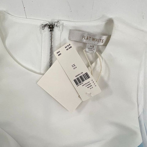 Flat White NWT White Blue Colorblock Sleeveless Cropped Top Blouse Women's XS