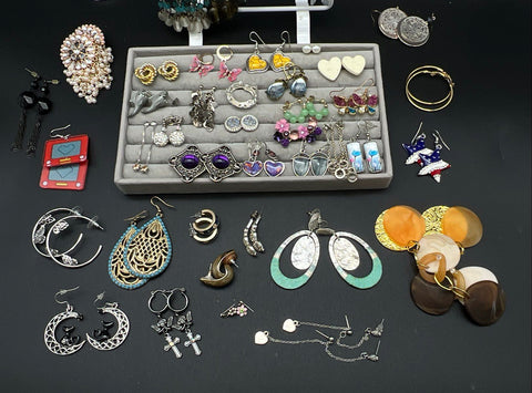 Mixed Fashion Jewelry Earrings Lot 40+ Pairs Boho Dangle Drop Studs Hoops Bulk