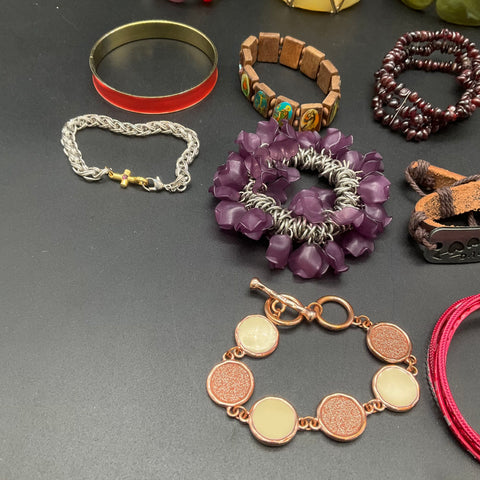 Vintage and Modern Bracelet Jewelry Lot of 14 Bangle Cuff Stretch Beaded Mixed