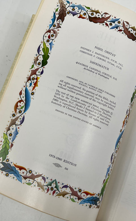 Vintage 1979 The New American Holy Bible Fireside Family Edition Catholic White