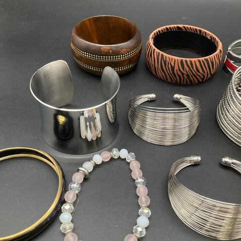 Liz Claiborne Mixed Vintage to Modern Bracelet Jewelry Lot of 20 Cuffs Bangles