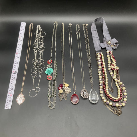 Mixed Costume Jewelry Necklace Lot 8 Pieces 1 lb Vintage to Modern Styles