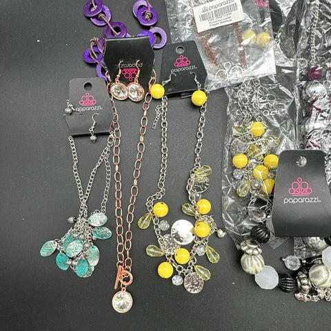 Paparazzi Fashion Jewelry Lot 17 Pieces Necklaces Earrings Bracelets Mixed