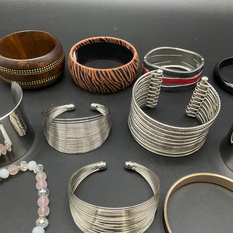 Liz Claiborne Mixed Vintage to Modern Bracelet Jewelry Lot of 20 Cuffs Bangles
