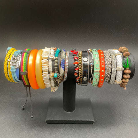 Mixed Bracelet Lot of 22 Boho Beaded Enamel Bangles Shell Rhinestone Gold Tone