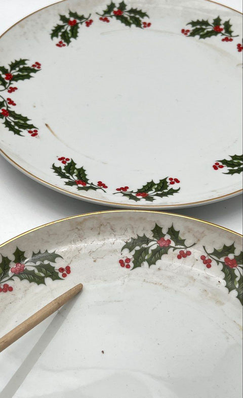 Christmas Holly Dinner Plate Set 4 Piece Fine Porcelain Japan Gold Rim 10.5"