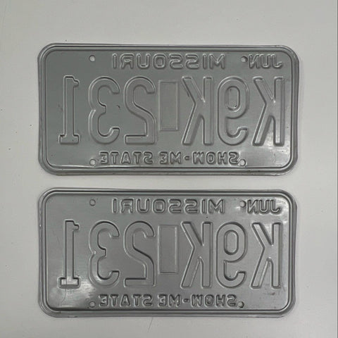 1997 Missouri License Plate Lot of 4 Two Matched Pairs Vintage Show-Me State