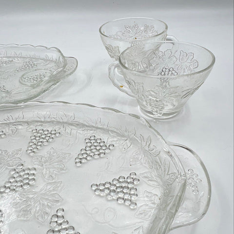 Anchor Hocking Vintage Snack Set 6 Piece Grape Leaf Clear Glass Trays & Cups
