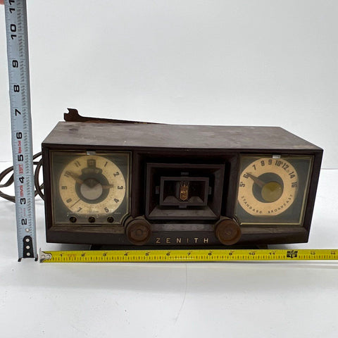 Vintage Zenith S-22556 AM Tube Radio Clock Tested Turns On Clock Runs