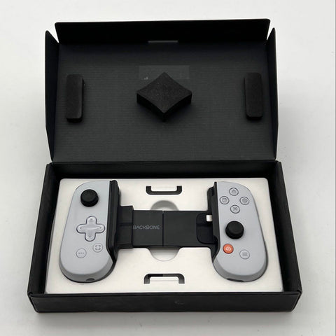 Backbone One PlayStation Edition Mobile Controller for iOS Lightning White Box