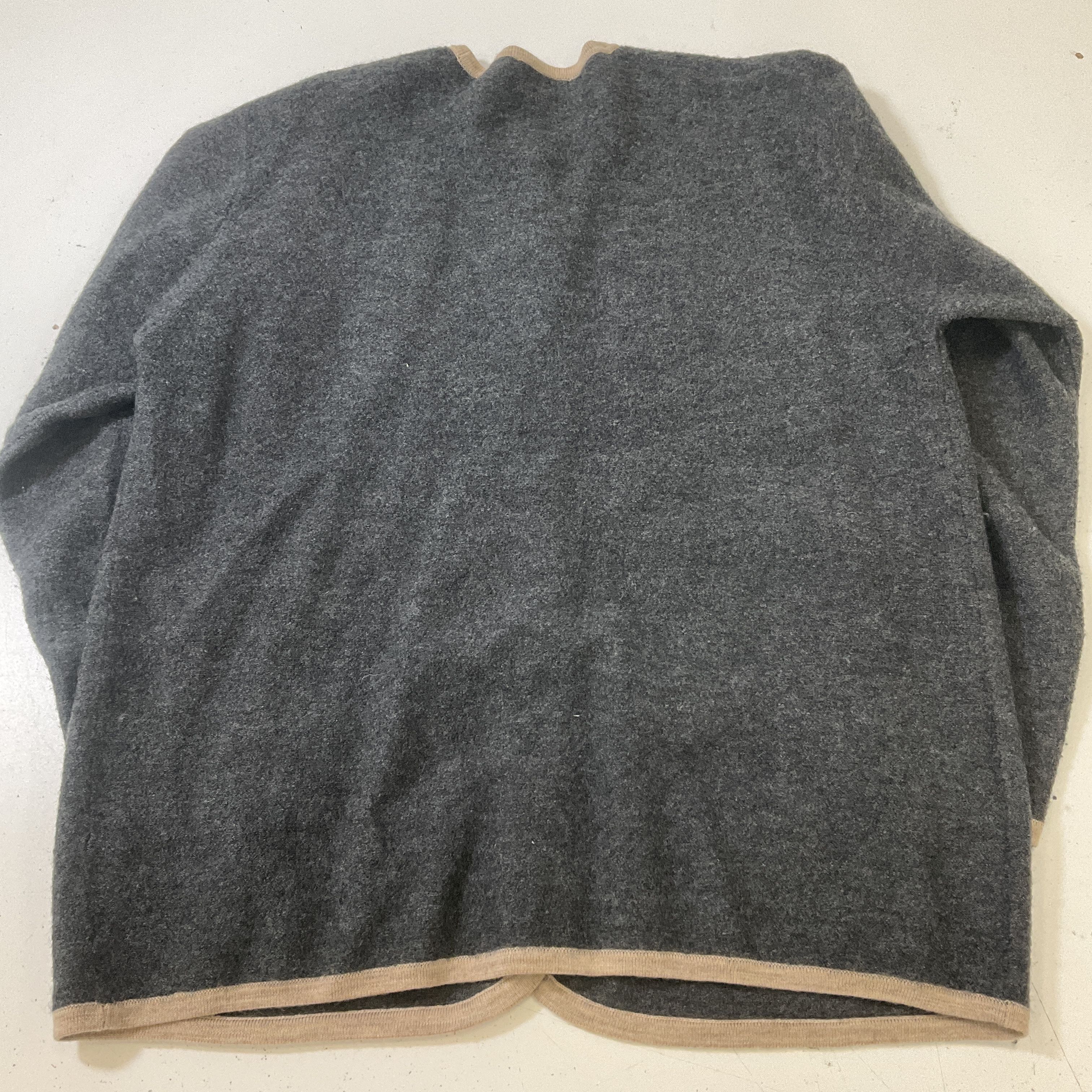 Pendleton Women's Gray Wool Cardigan Sweater Beige Trim Size L Vintage 90s READ