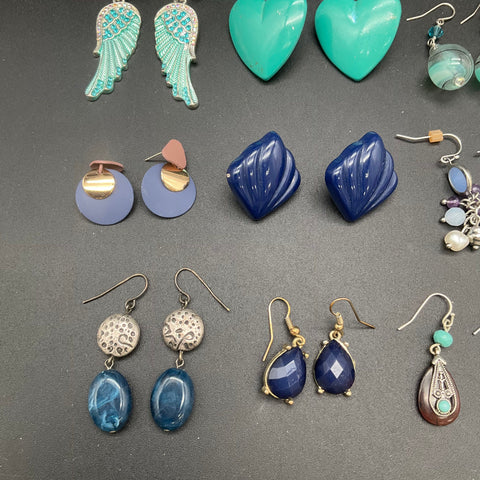Vintage & Modern Boho Jewelry Lot 20 Pairs Earrings Abalone Lapis Glass Beaded