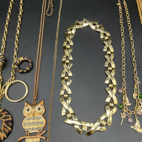 Vintage to Modern Costume Jewelry Lot 9 Necklaces Gold Silver Tone 0.63 lb