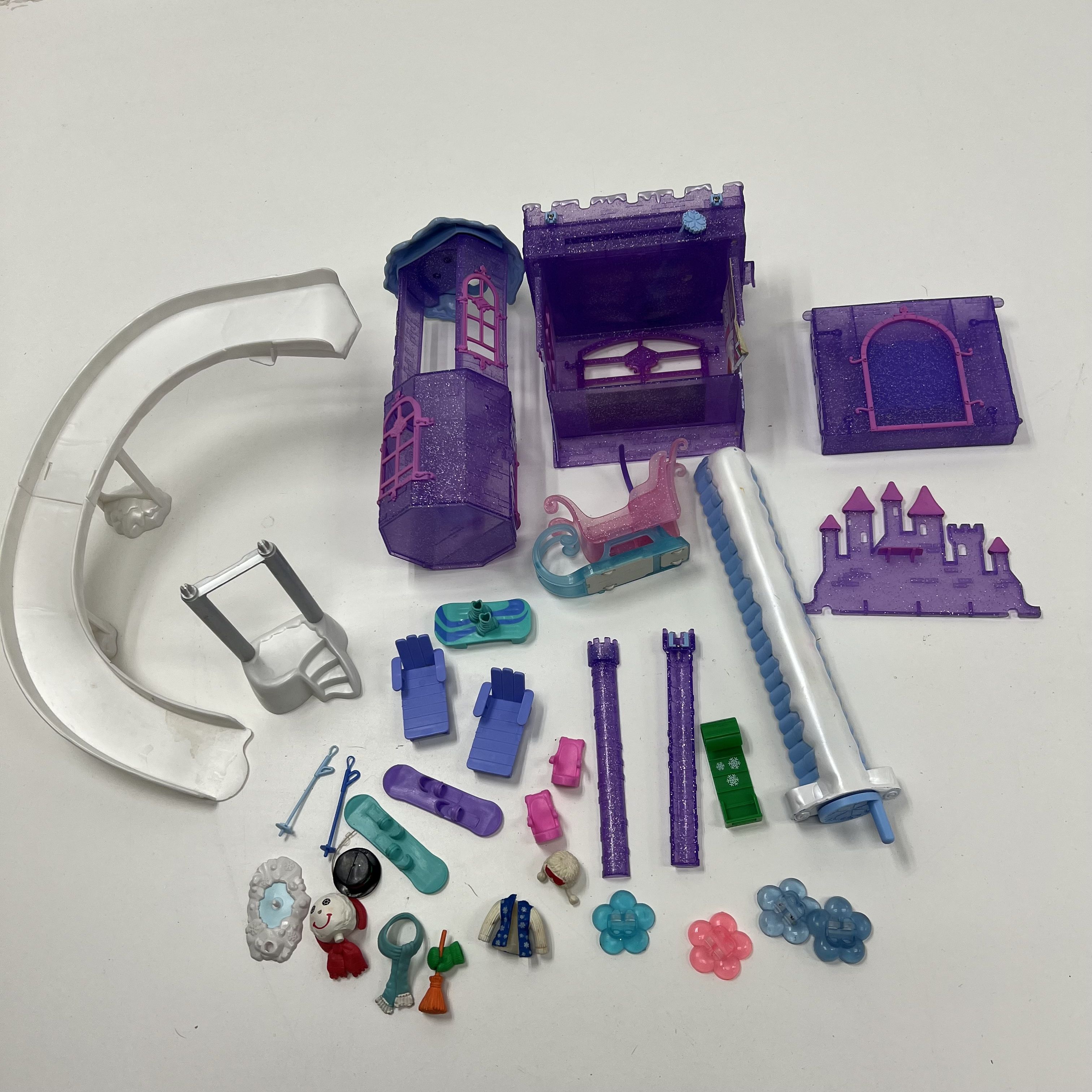 Polly Pocket Snow Cool Set with Accessories