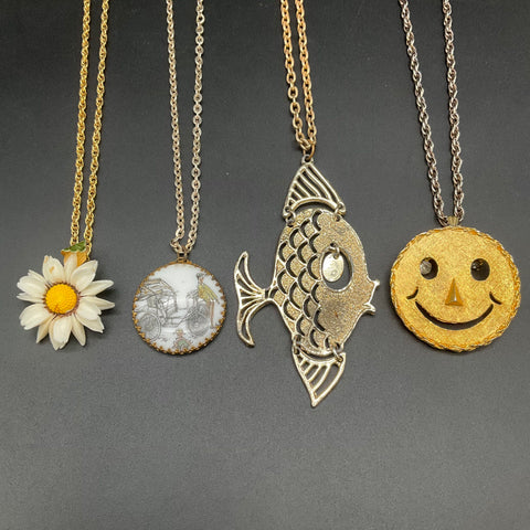 Vintage 1970s 80s Costume Jewelry Lot 4 Necklaces Fish Smiley Daisy Carriage