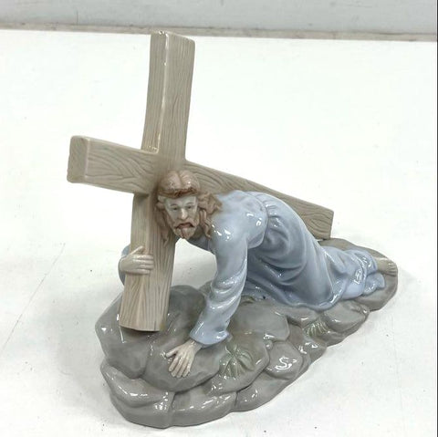 Valencia Collection Jesus Carrying The Cross Porcelain Figurine Religious Statue