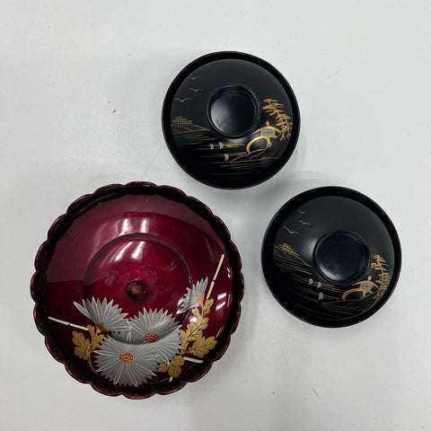 Vintage Japanese Lacquerware 3 Pc Lidded Bowl Set Floral & Landscape Motif