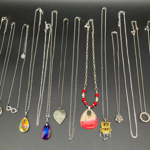 Mixed Costume Jewelry Necklace Lot of 16 Silver & Gold Tone Fashion Pendants