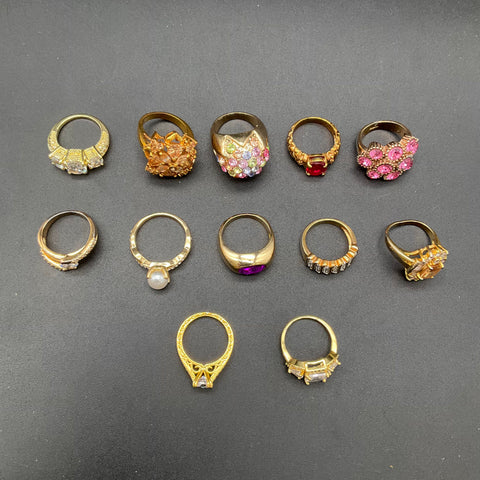 Fashion Costume Jewelry Mixed Style Ring Lot of 12 Gold Silver Tone Mixed Sizes