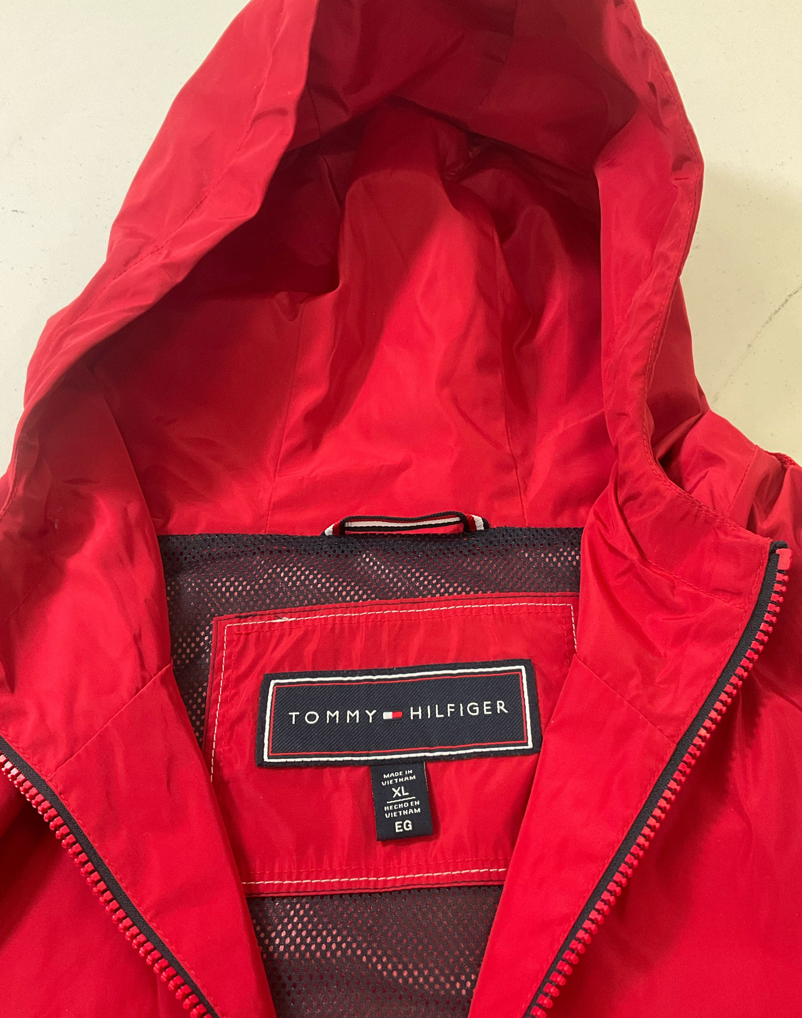 Tommy Hilfiger Women's Red Hooded Windbreaker Jacket Drawstring Waist Size XL
